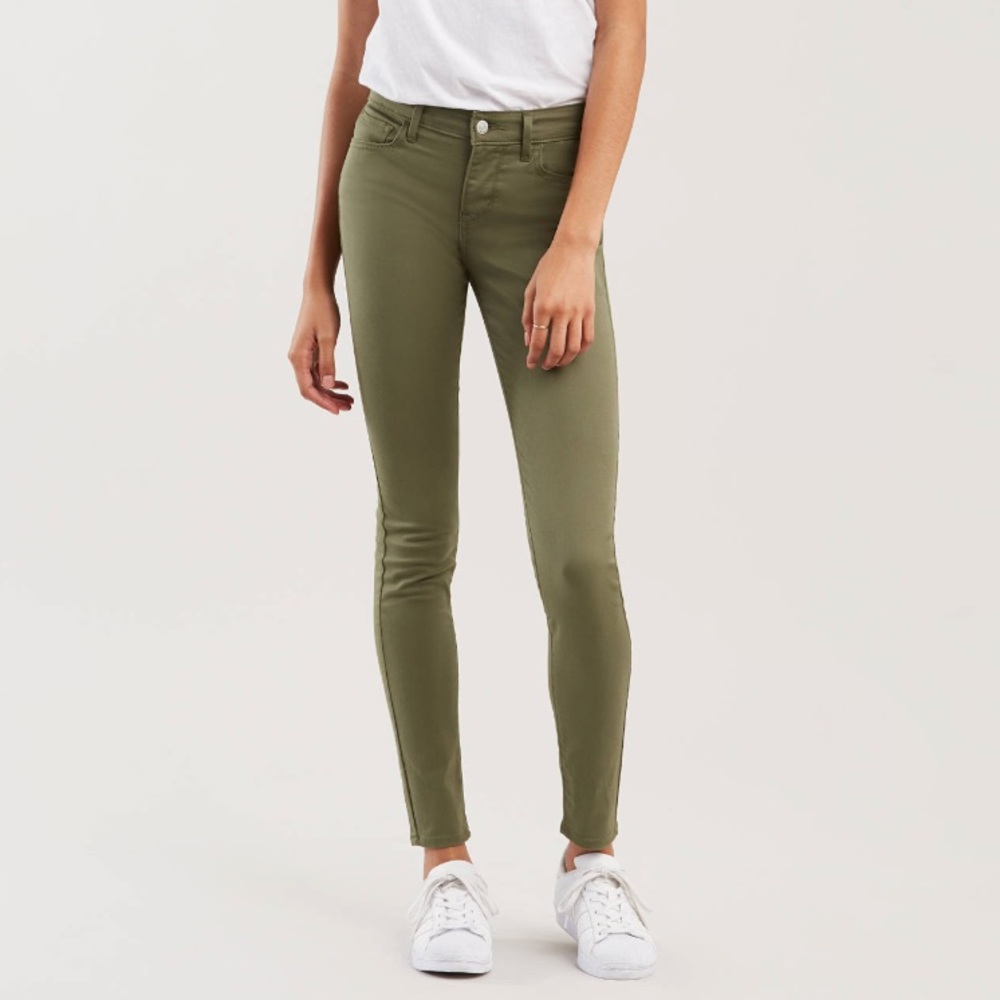 Levi’s 710 Green Super Skinny Jeans - size 27